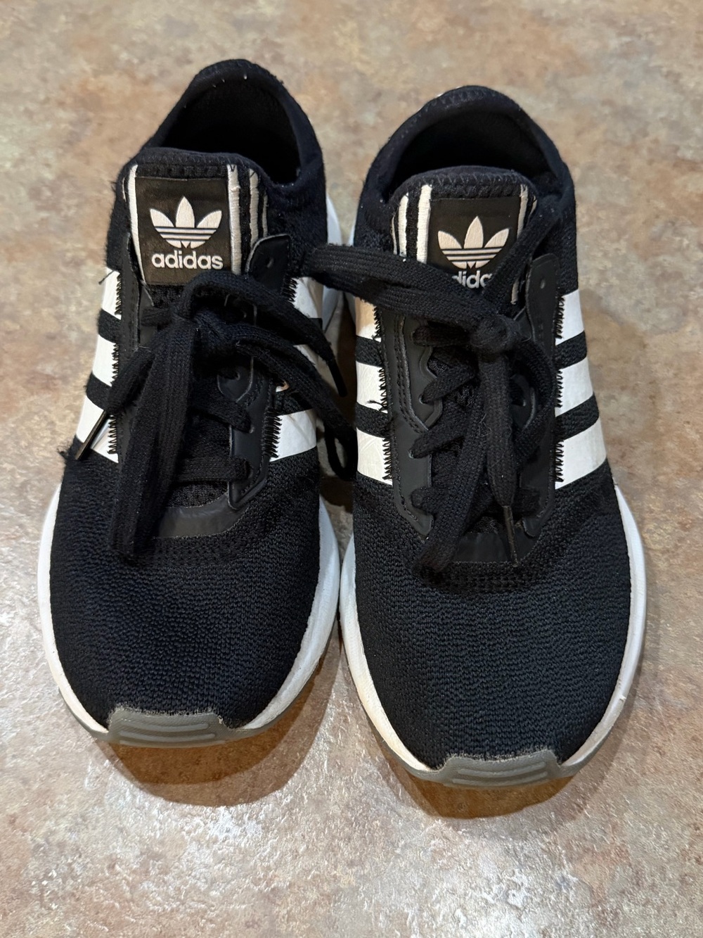 Adidas Swift Run X  Black & White Athletic Sneakers. Size 6